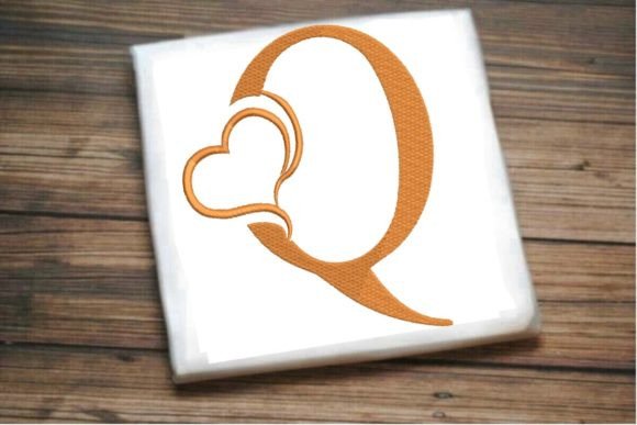 Beautiful Q Letter Heart Alphabet: A Designer's Review for Boutique Sweatshirts